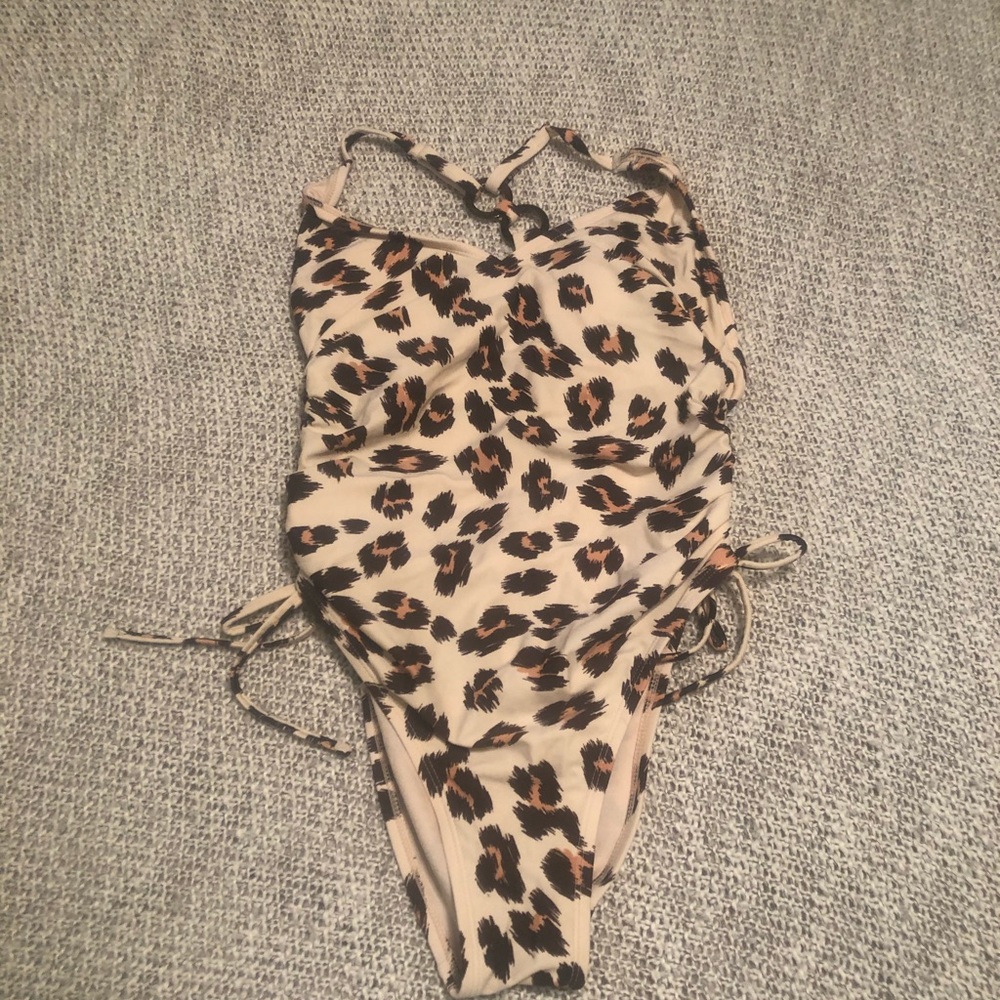 One piece bathing suit